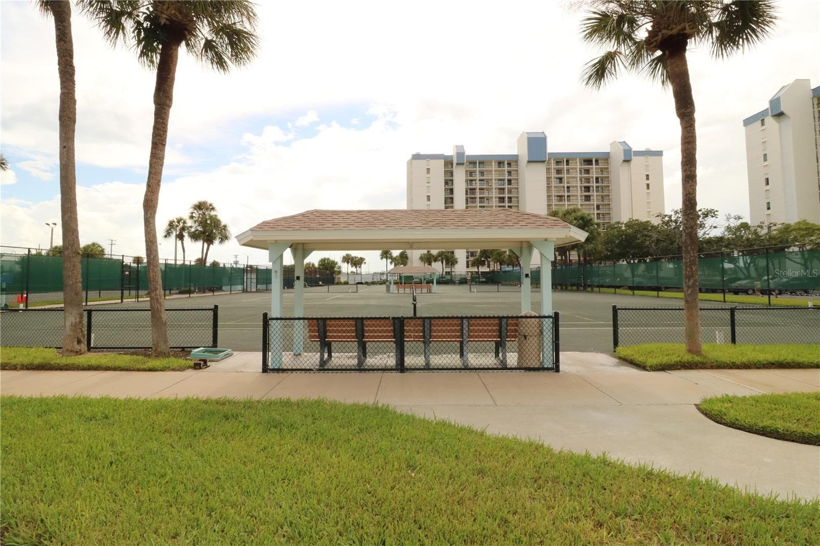 Tennis courts - 9495 BLIND PASS RD #504, ST PETE BEACH