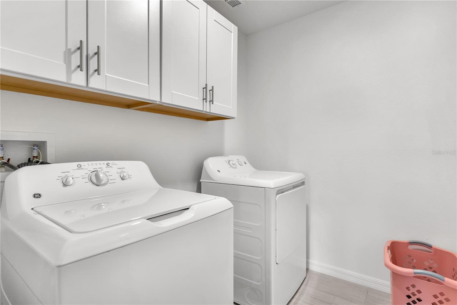 Laundry Room - 22547 STORYBOOK CABIN WAY, LAND O LAKES