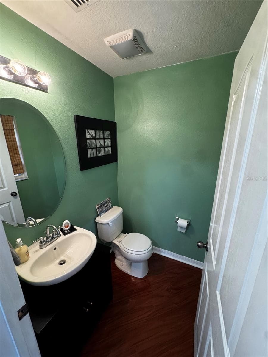 Townhouse at 10851 KENSINGTON PARK AVE, RIVERVIEW, photo 6 of 32