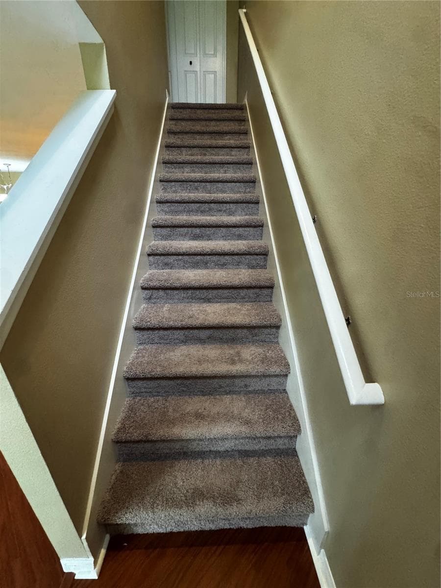 Townhouse at 10851 KENSINGTON PARK AVE, RIVERVIEW, photo 13 of 32