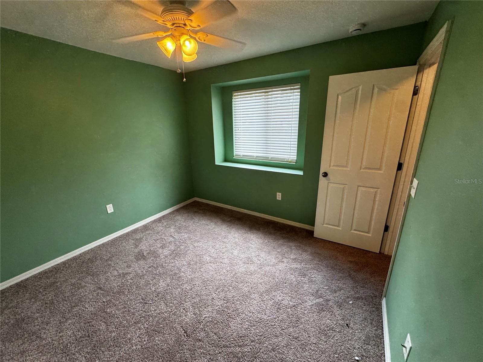 Townhouse at 10851 KENSINGTON PARK AVE, RIVERVIEW, photo 26 of 32