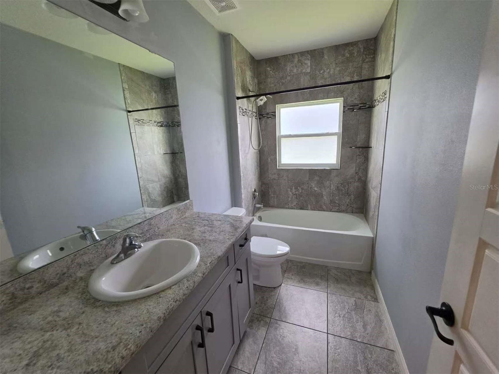 Single Family Residence at 1631 TOWN PARK CT, ST CLOUD, photo 11 of 28
