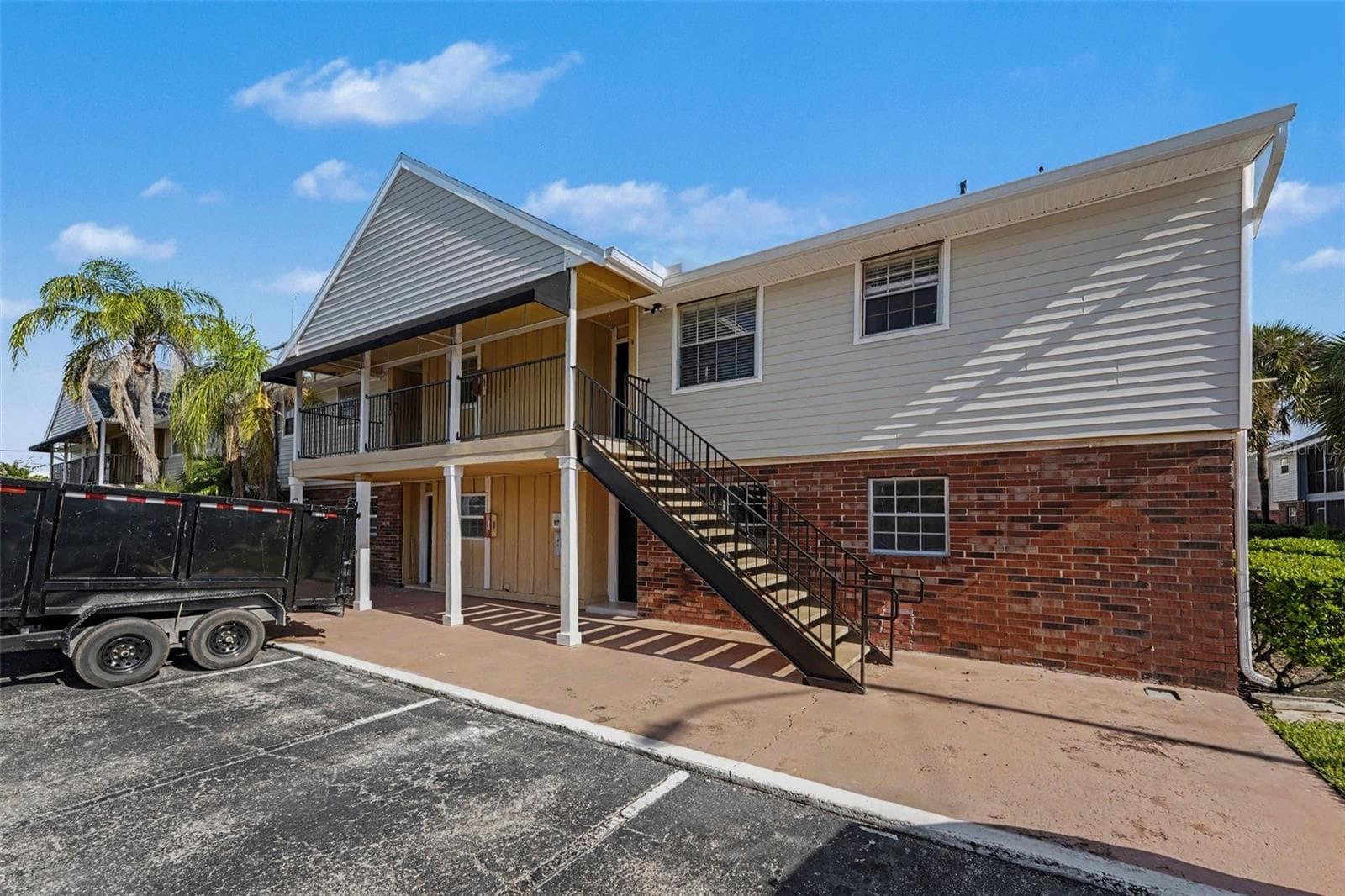 200 COUNTRYCLUB DR #1205