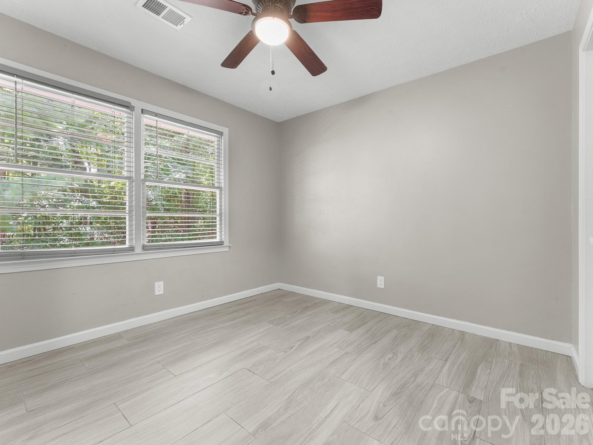Unit 2 Bedroom - 71 Harvey Osteen Road, Zirconia