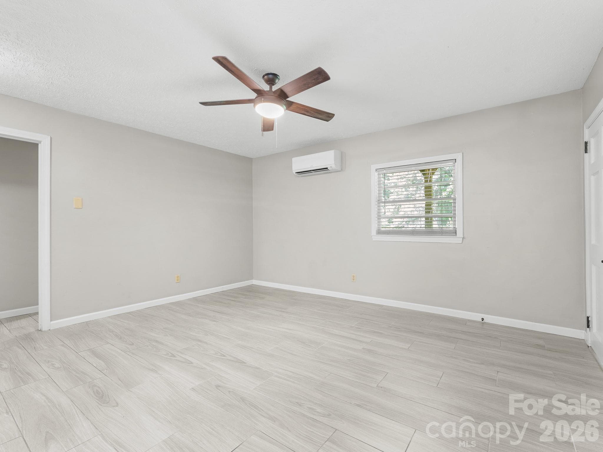 Unit 3 Bonus Room - 71 Harvey Osteen Road, Zirconia