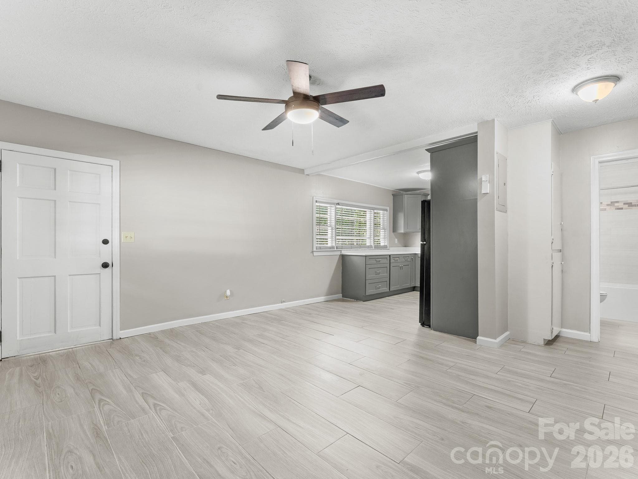 Unit 3 Great Room - 71 Harvey Osteen Road, Zirconia