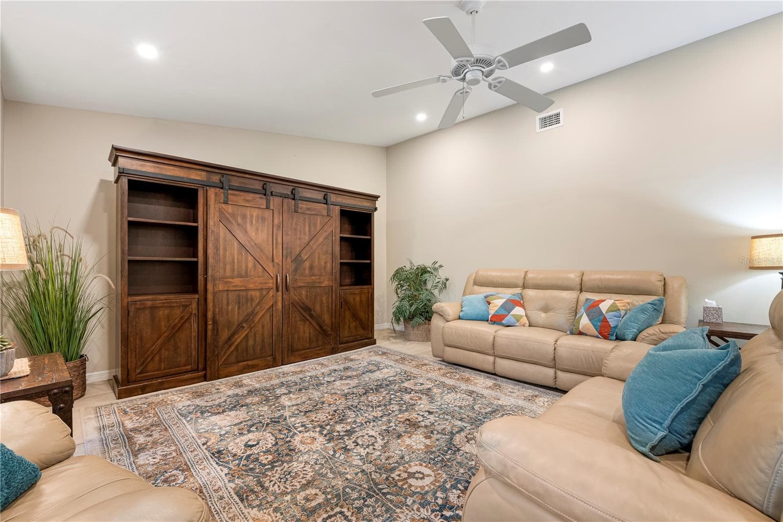 Condominium at 2756 CLUBHOUSE DR #202, SARASOTA, photo 7 of 34