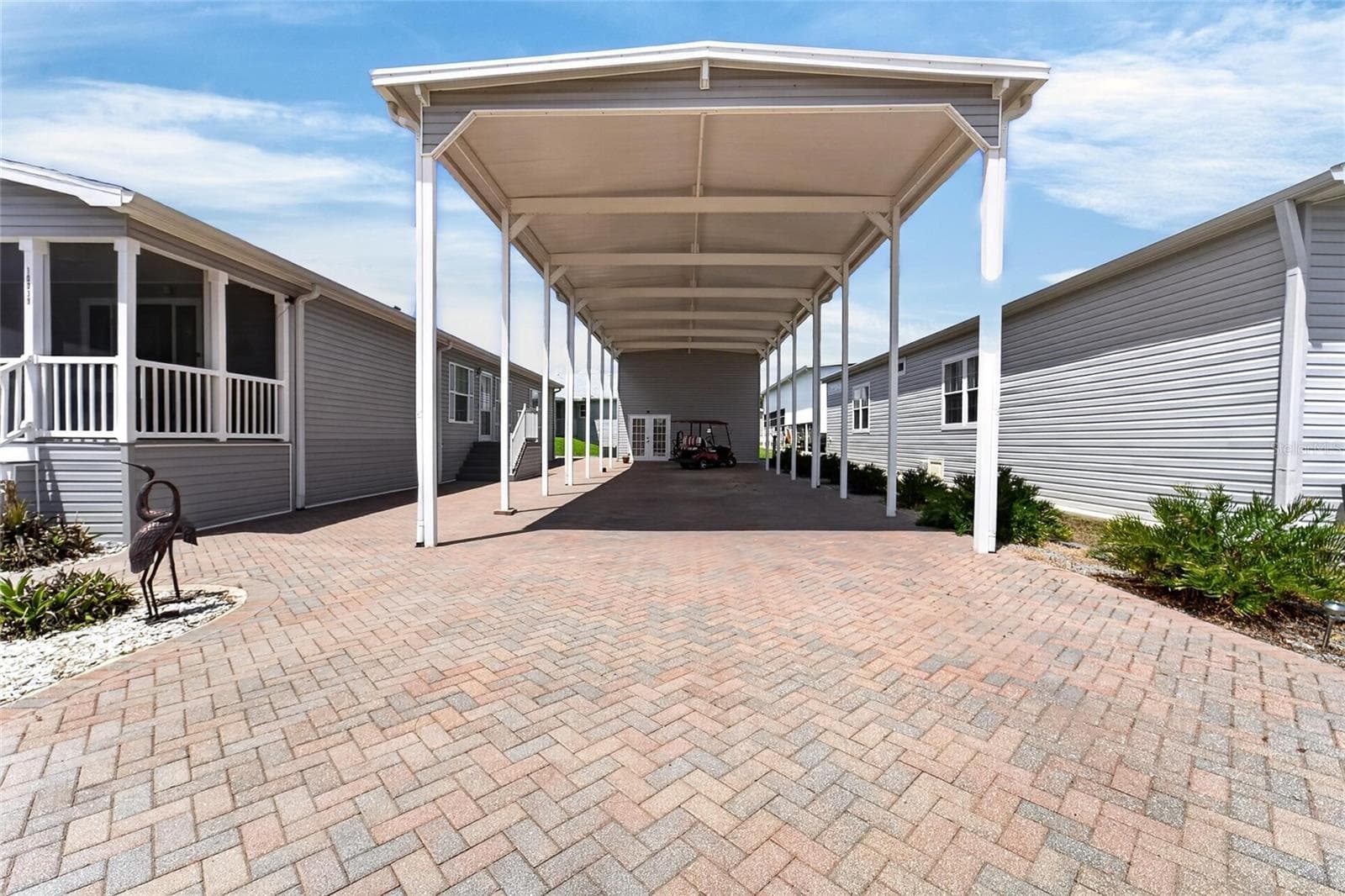 Step onto your own custom brick paver driveway - 10039 STERLING AVE, DADE CITY