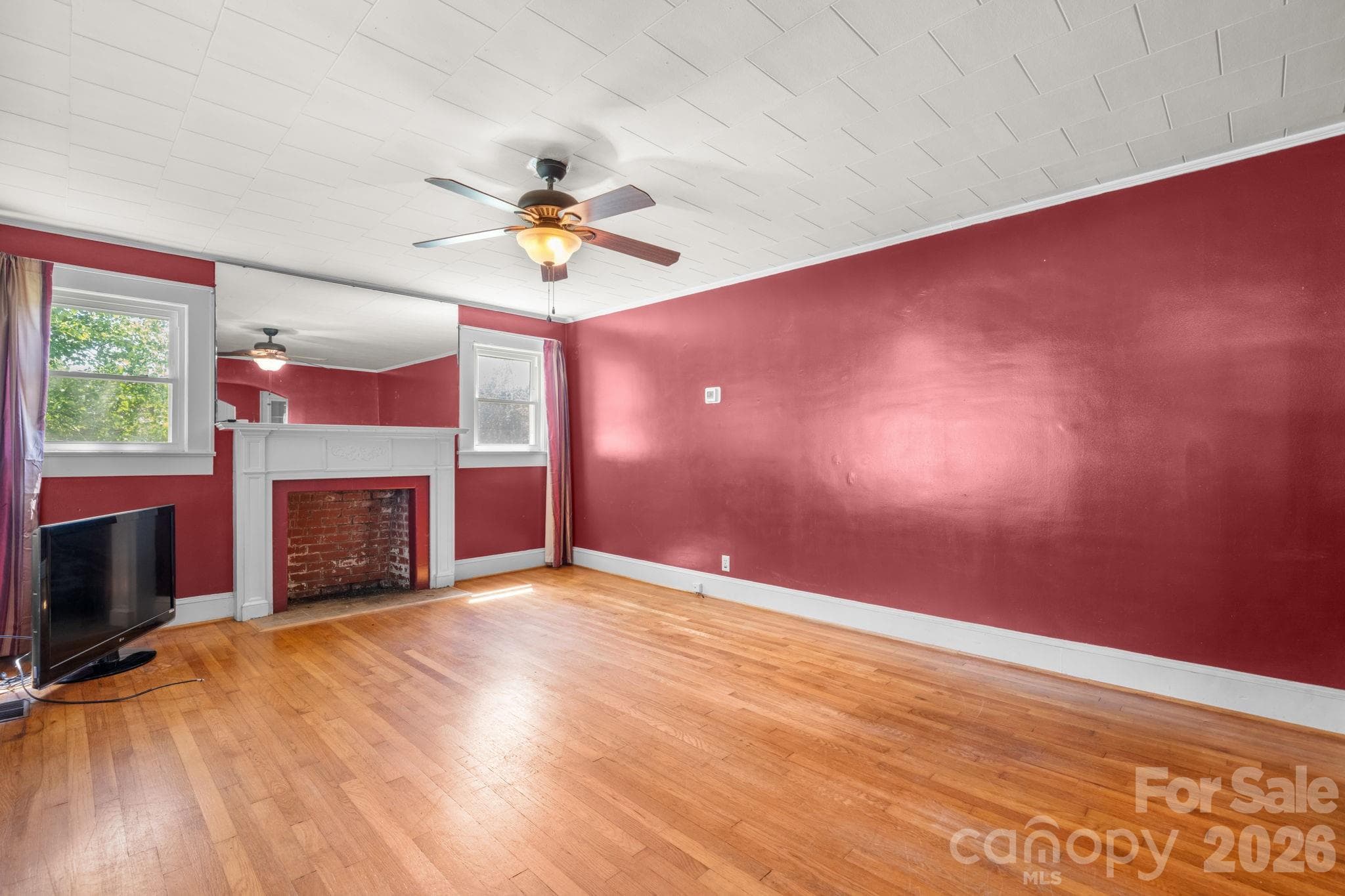 Single Family Residence at 414B Old NC 18 Highway, Morganton, photo 7 of 23