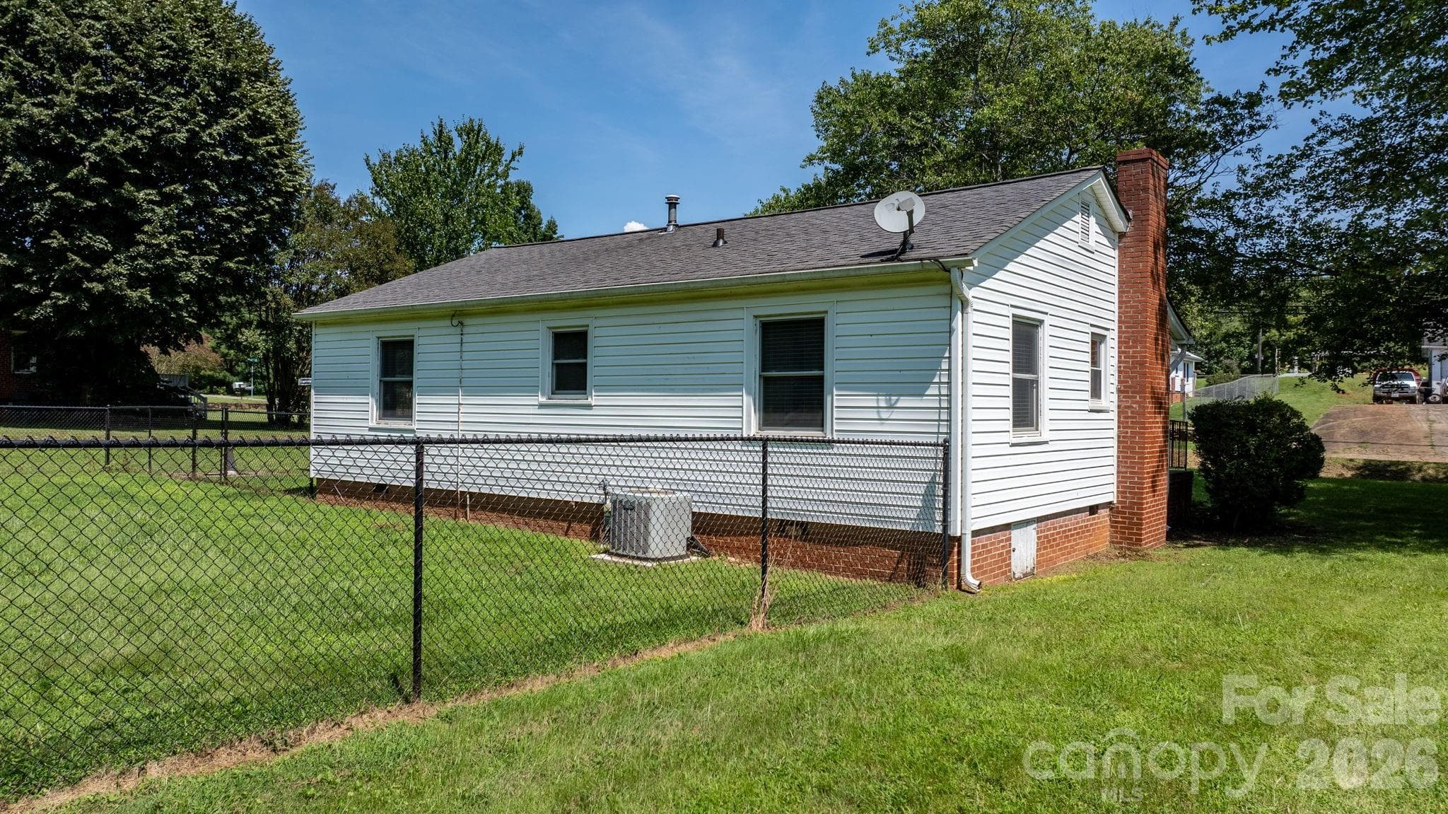 Single Family Residence at 414B Old NC 18 Highway, Morganton, photo 18 of 23