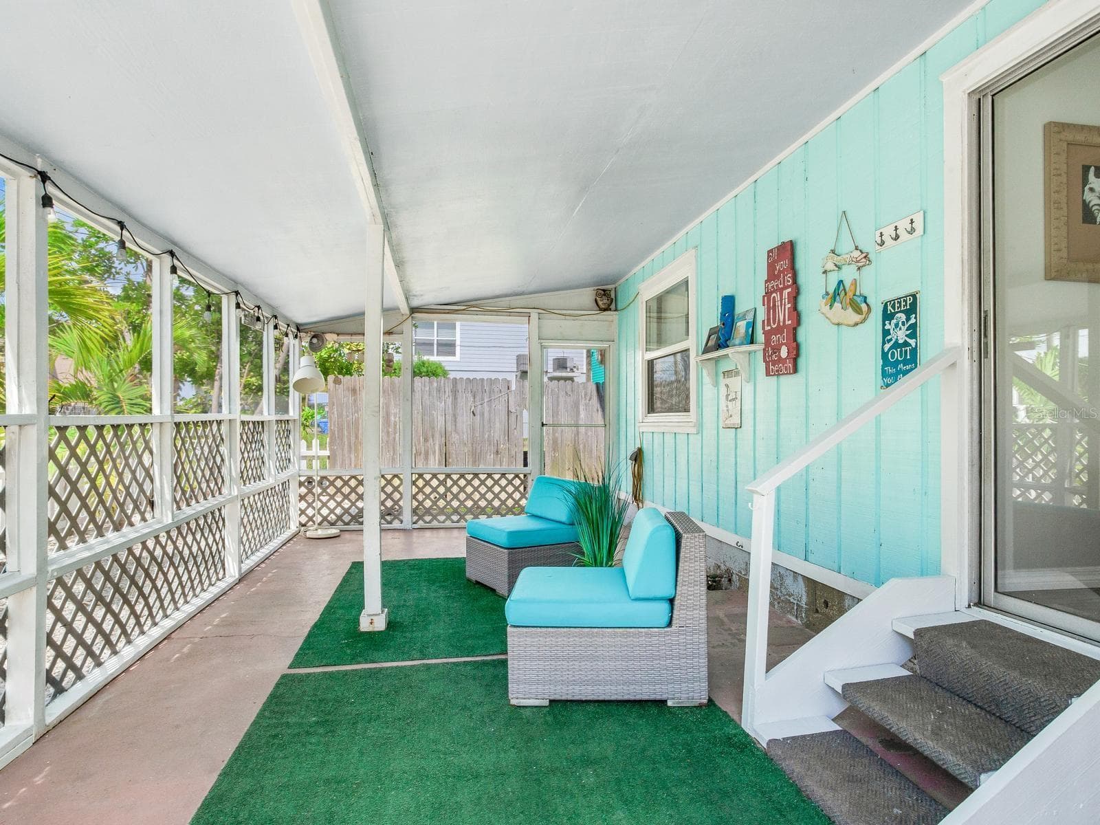 Front Porch - 120 93RD AVE, TREASURE ISLAND
