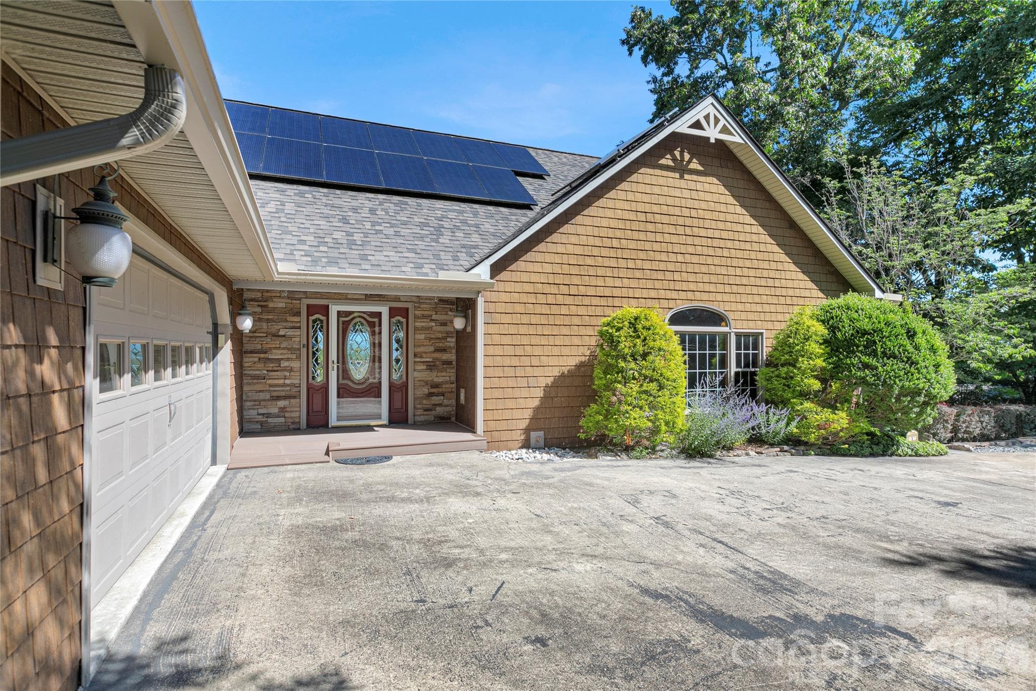 Level driveway/ramp/one step into house - 157 Kawani Lane, Brevard