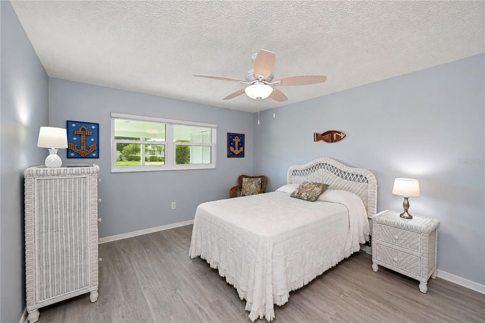 Secondary bedroom from entry door - 9411 CONCORD CIR, BRADENTON