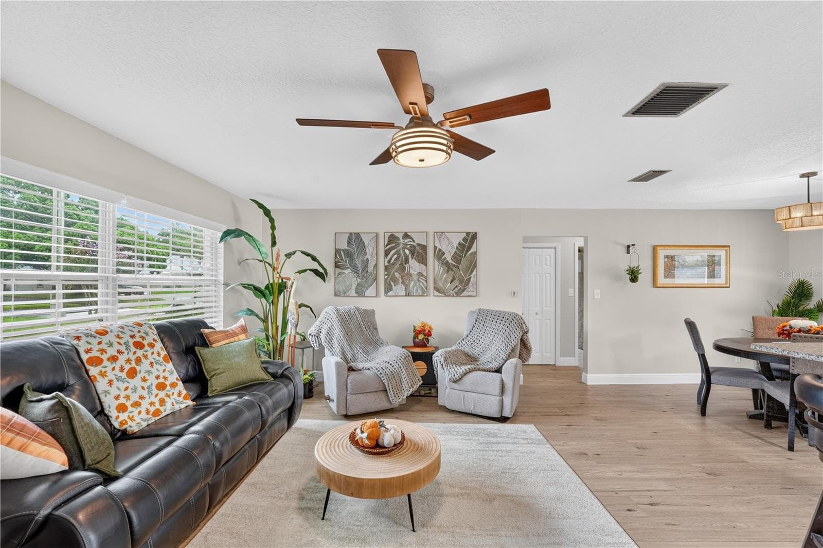 Single Family Residence at 28050 LOIS DR, TAVARES, photo 19 of 45