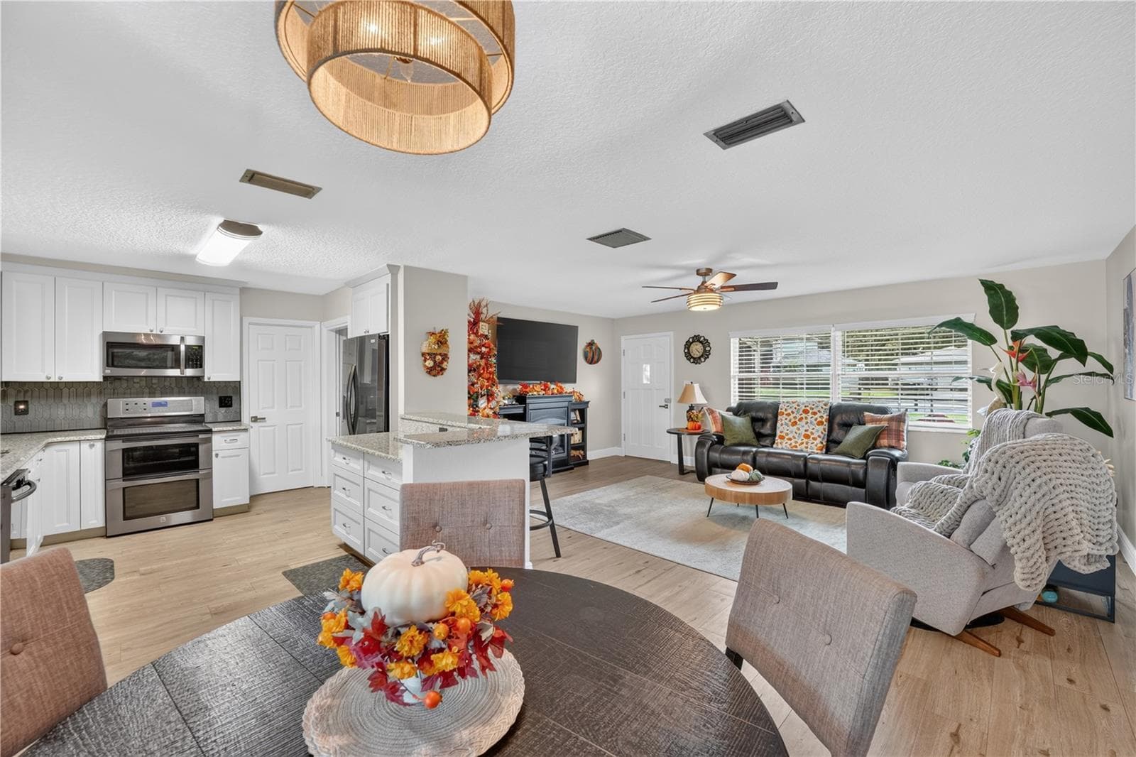 Single Family Residence at 28050 LOIS DR, TAVARES, photo 21 of 45