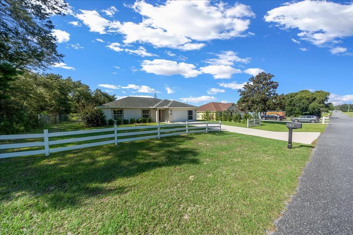 Single Family Residence at 3742 SW 134TH ST, OCALA, photo 2 of 25