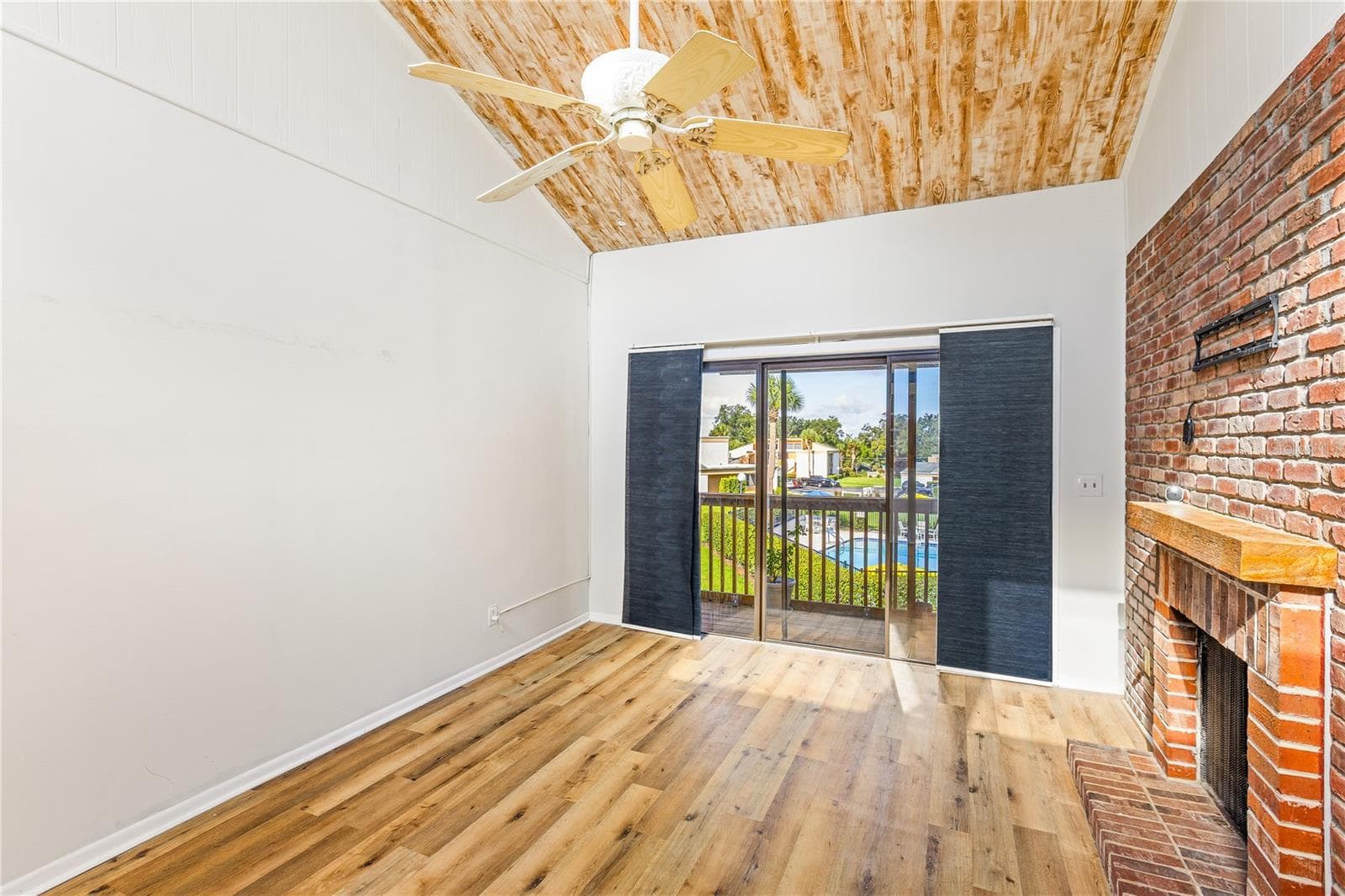 Condominium at 1051 S HIGHLAND ST #7D, MOUNT DORA, photo 5 of 32