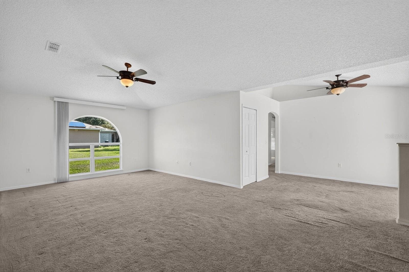 Family Room - 99 PICKERING DR, PALM COAST
