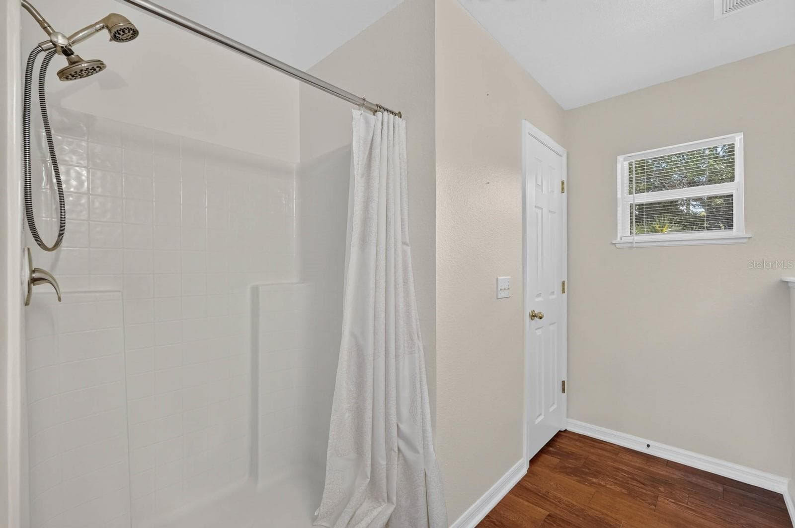 ensuite bathroom shower - 99 PICKERING DR, PALM COAST