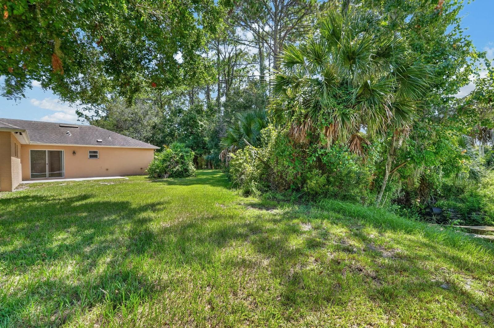 large corner lot - 99 PICKERING DR, PALM COAST