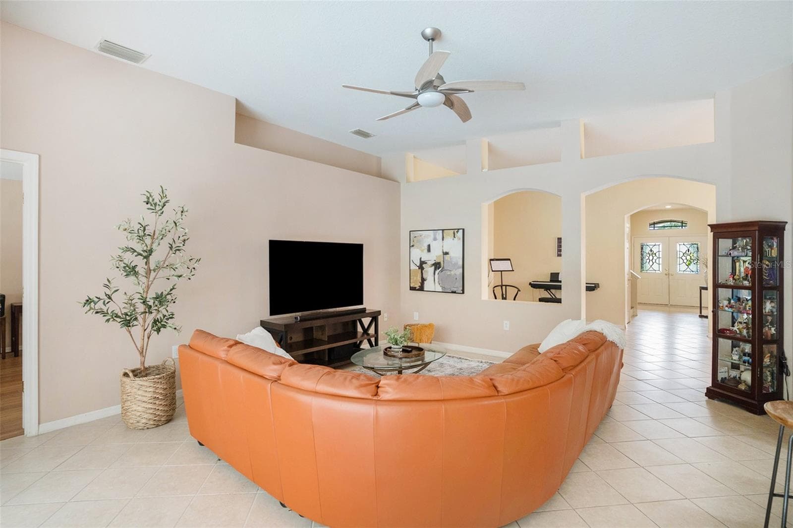Single Family Residence at 2132 RENSSELAER DR, WESLEY CHAPEL, photo 11 of 45