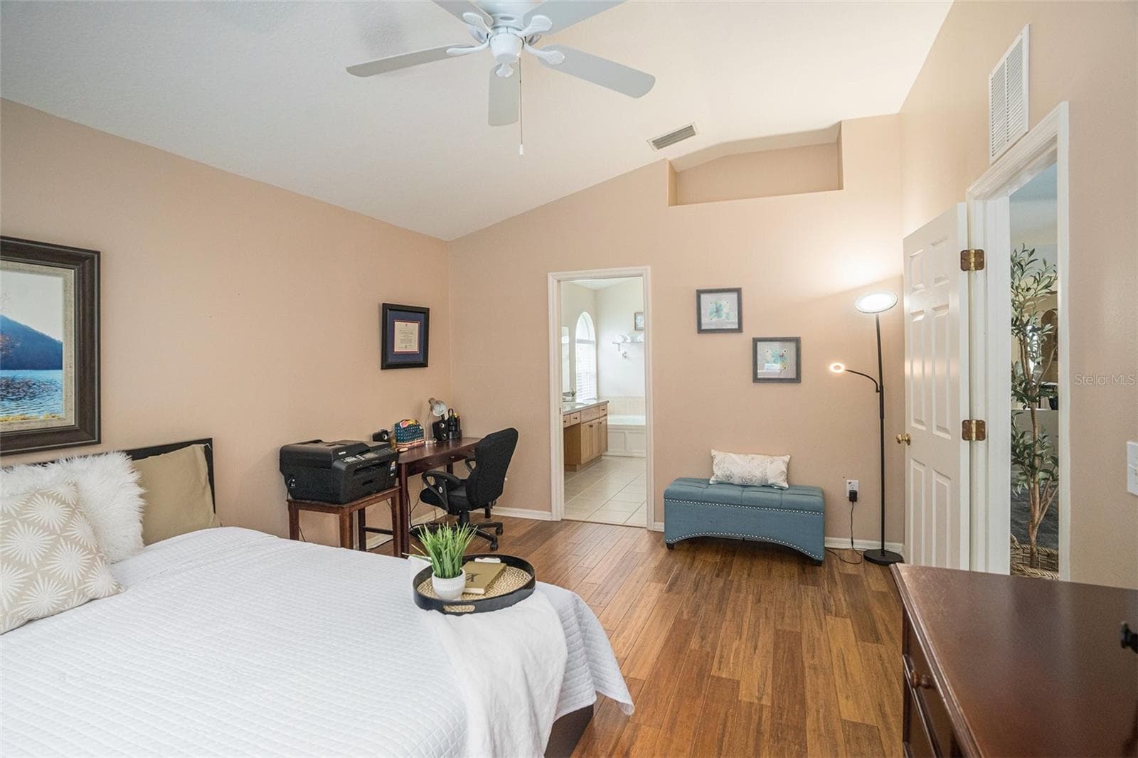 Single Family Residence at 2132 RENSSELAER DR, WESLEY CHAPEL, photo 17 of 45