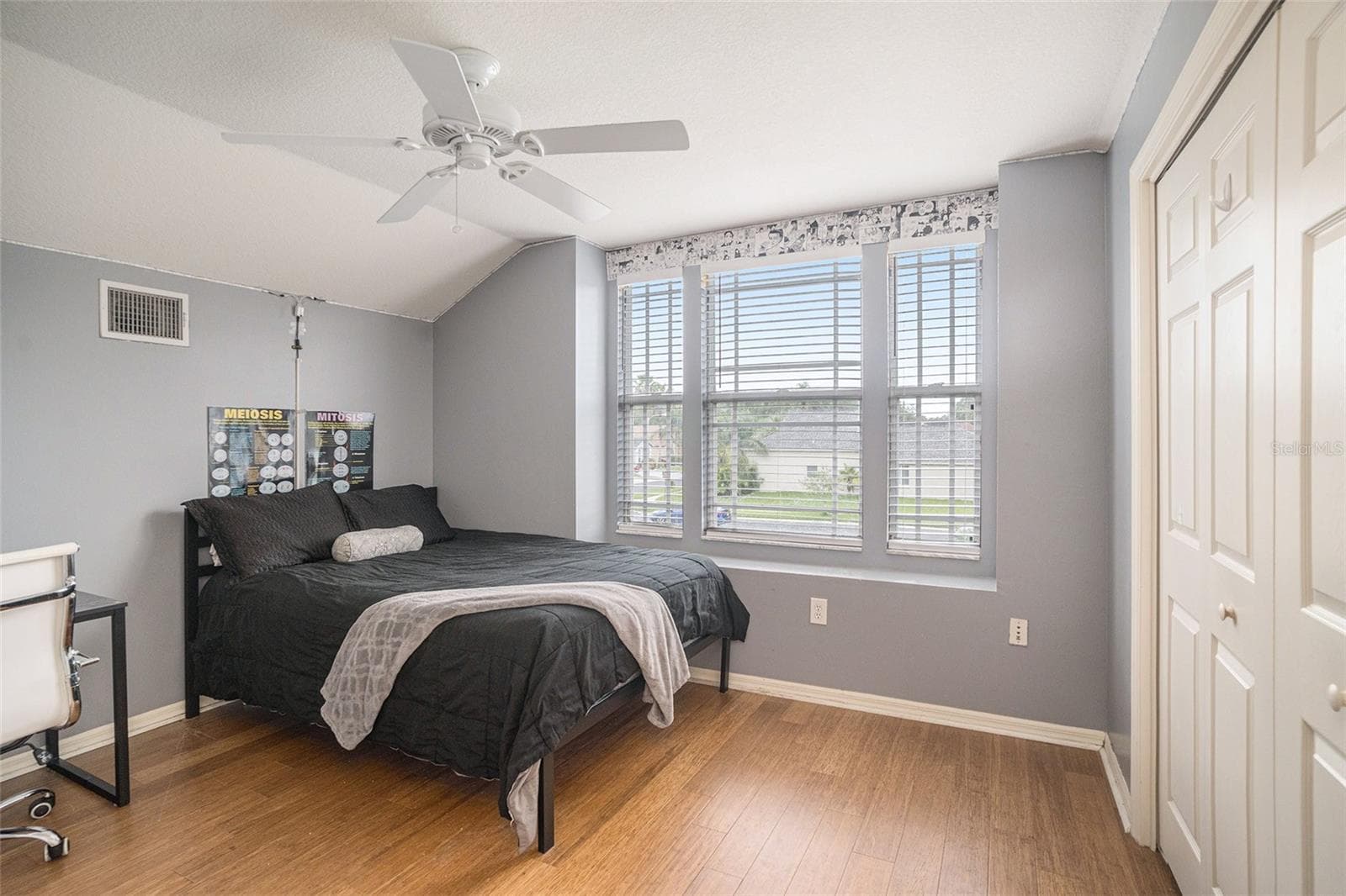 Single Family Residence at 2132 RENSSELAER DR, WESLEY CHAPEL, photo 26 of 45