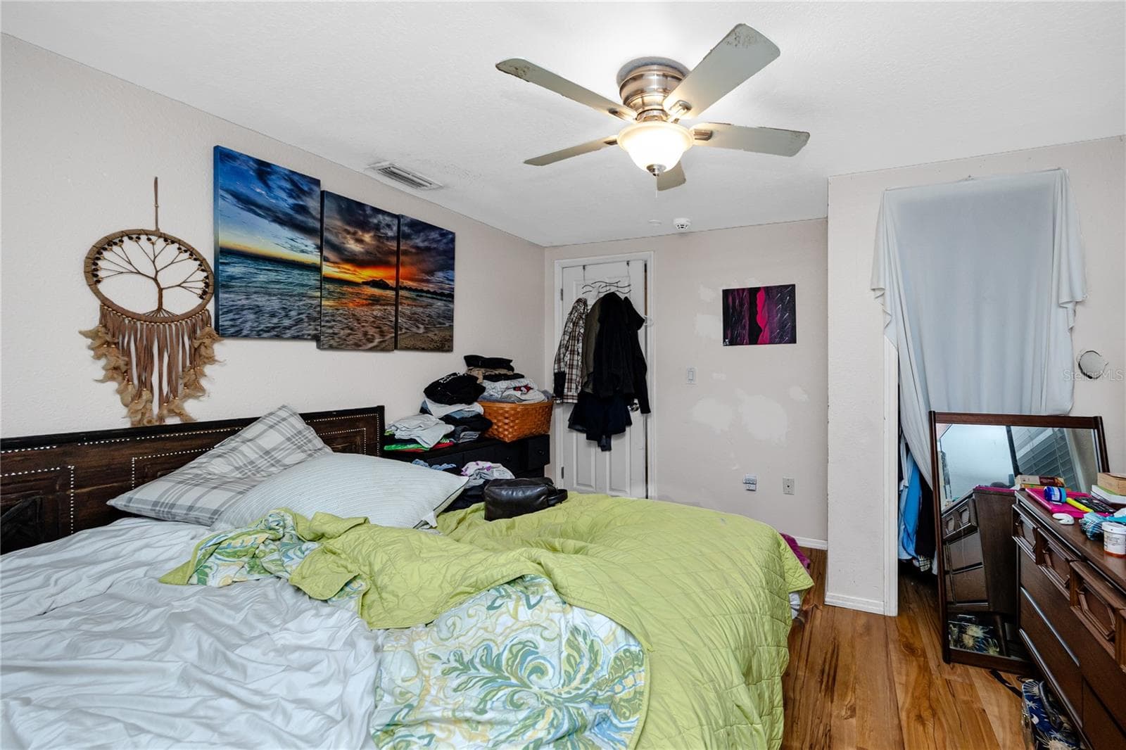 Single Family Residence at 1250 LAKEVIEW RD, CLEARWATER, photo 13 of 42