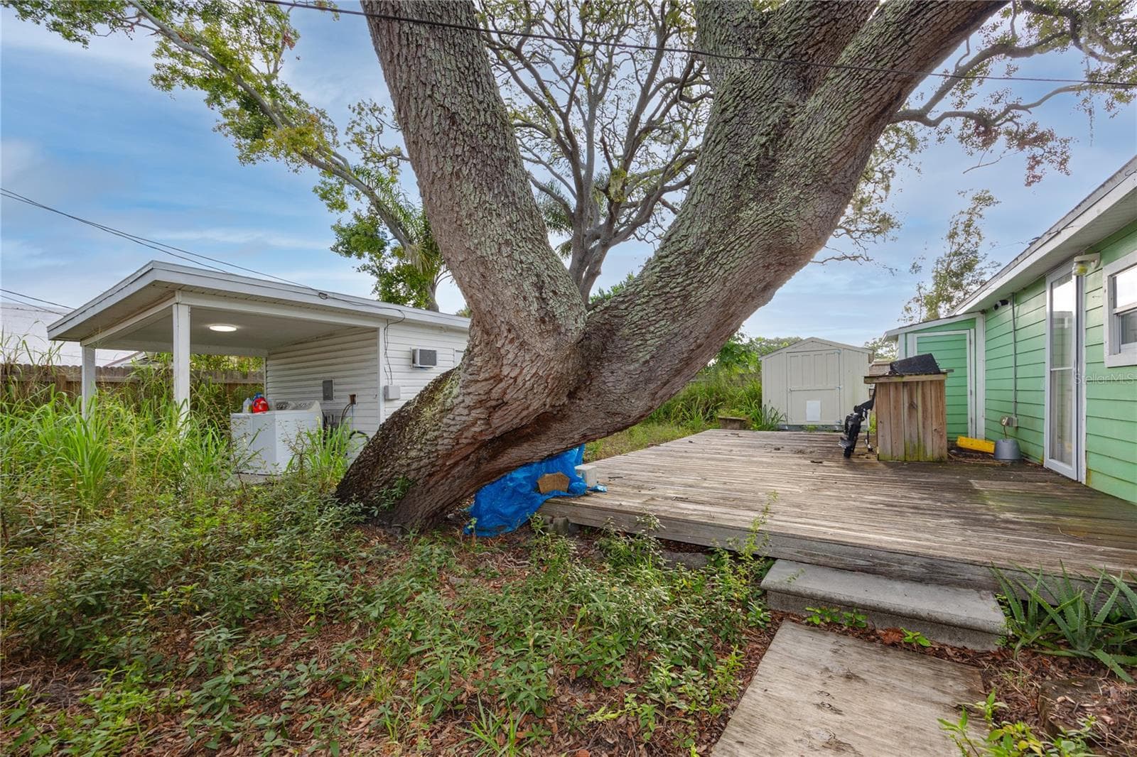Single Family Residence at 1250 LAKEVIEW RD, CLEARWATER, photo 37 of 42