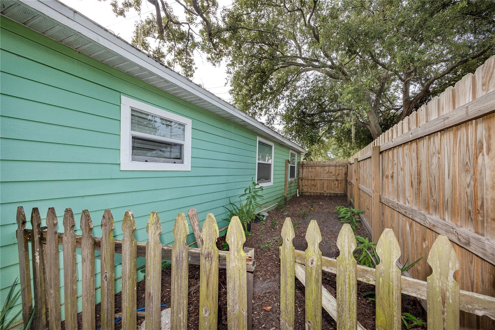 Single Family Residence at 1250 LAKEVIEW RD, CLEARWATER, photo 41 of 42