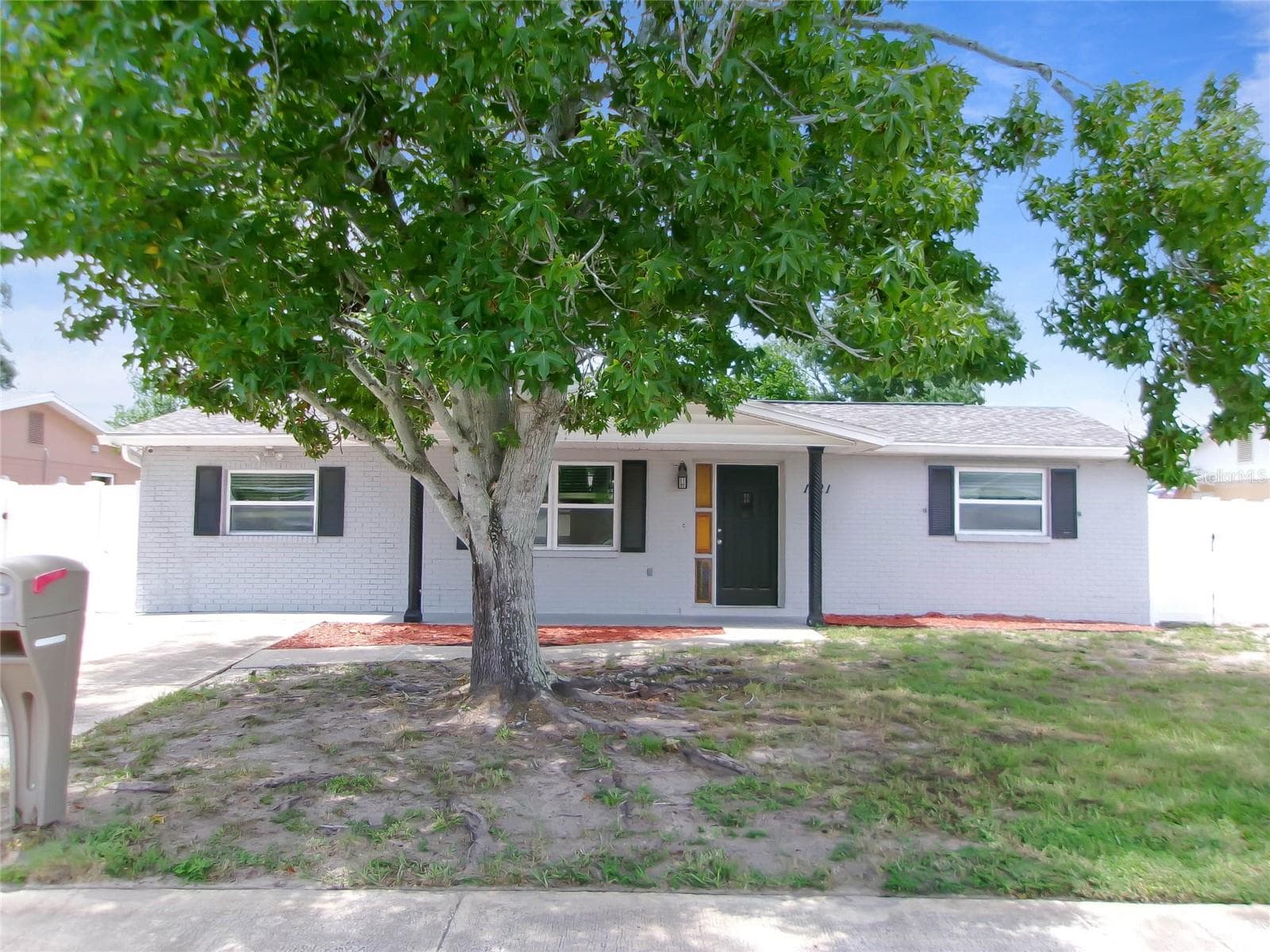 1421 NORMANDY BLVD