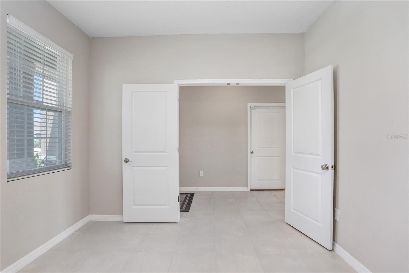Single Family Residence at 5430 THISTLE FIELD CT, WESLEY CHAPEL, photo 13 of 48