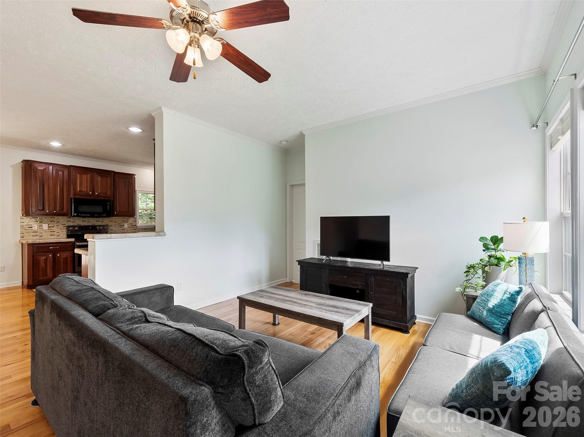 Single Family Residence at 9 Farthings Drive, Arden, photo 7 of 25
