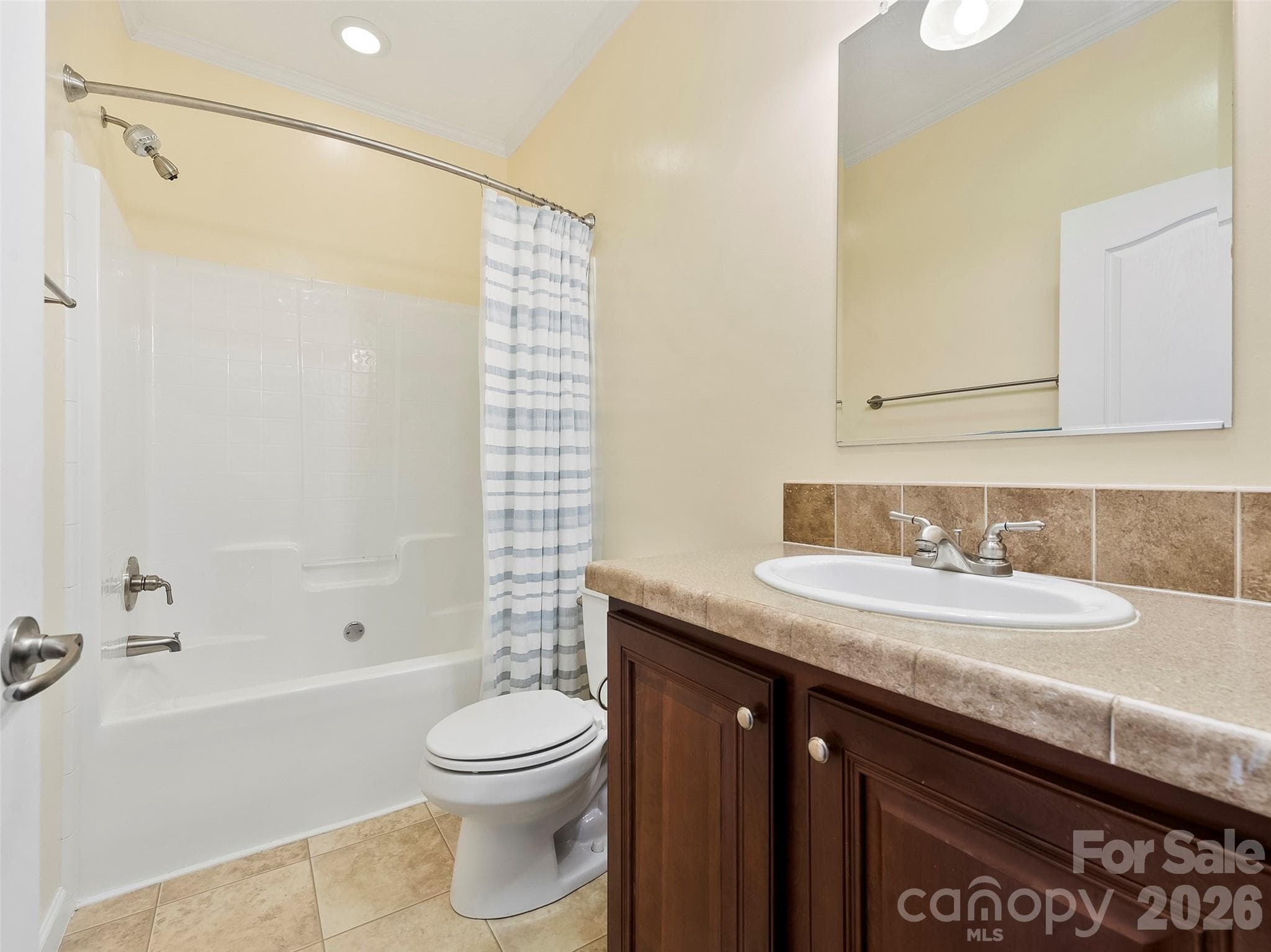 Bathroom #3 with Tub/Shower - 9 Farthings Drive, Arden