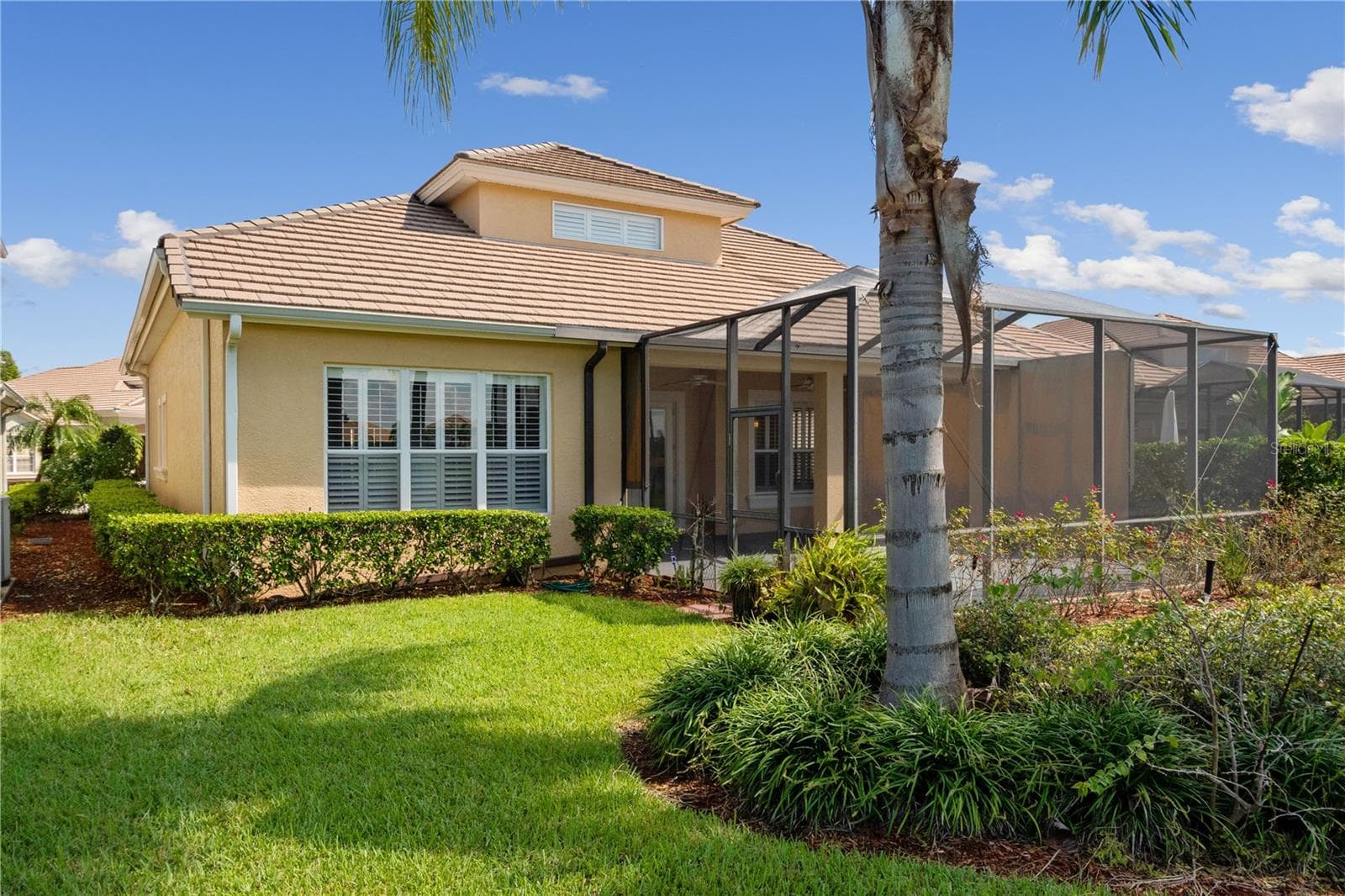 All Laurel Glen Homes have tile roofs. - 2464 LAUREL GLEN DR, LAKELAND