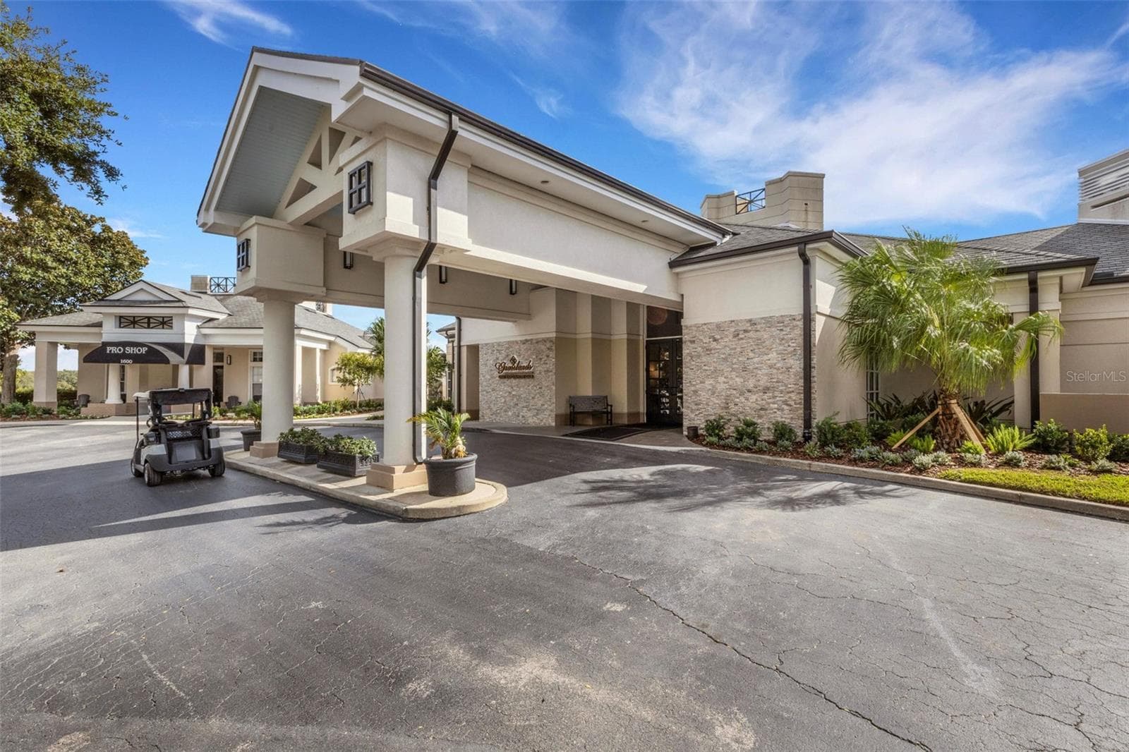 Membership to the Grasslands Golf & Country Club is optional. - 2464 LAUREL GLEN DR, LAKELAND