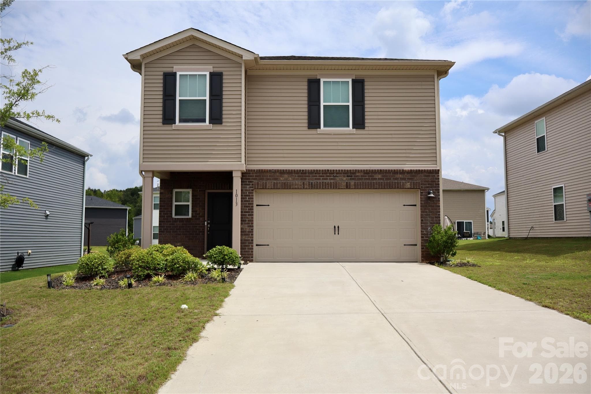 1013 Harry Court