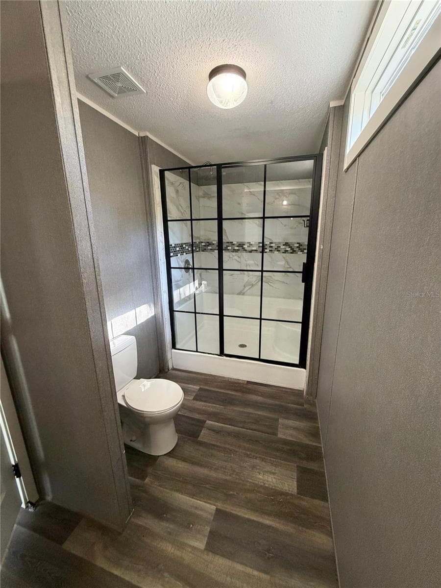 Manufactured Home at 10685 SW 156TH PL, DUNNELLON, photo 15 of 39