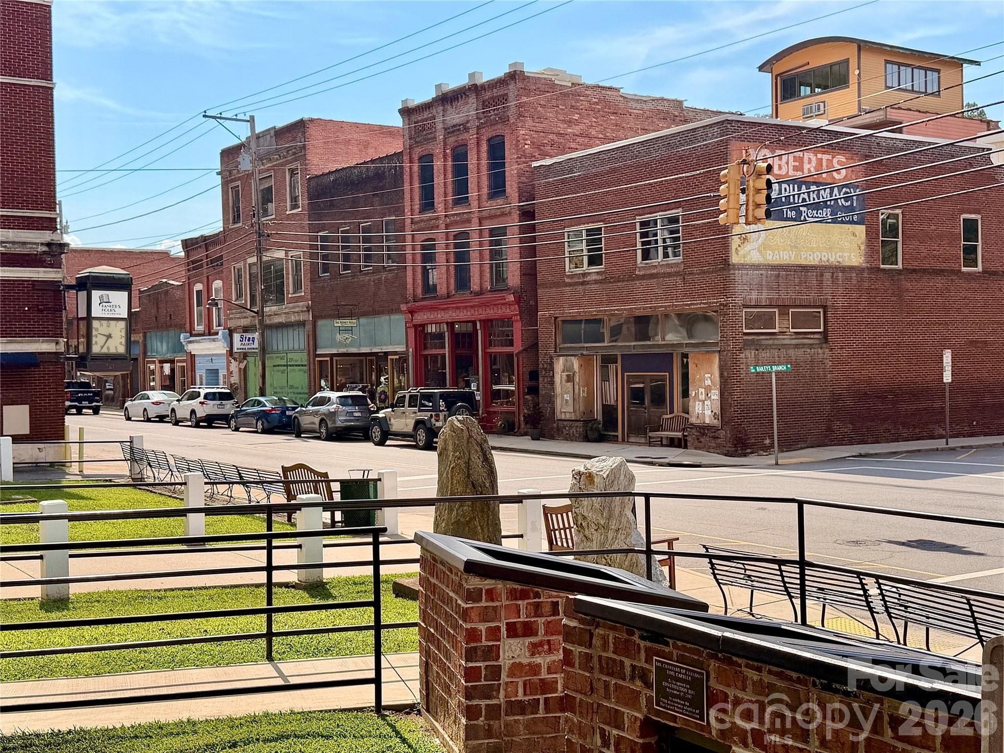 Main St downtown - 20 S Main Street S, Marshall