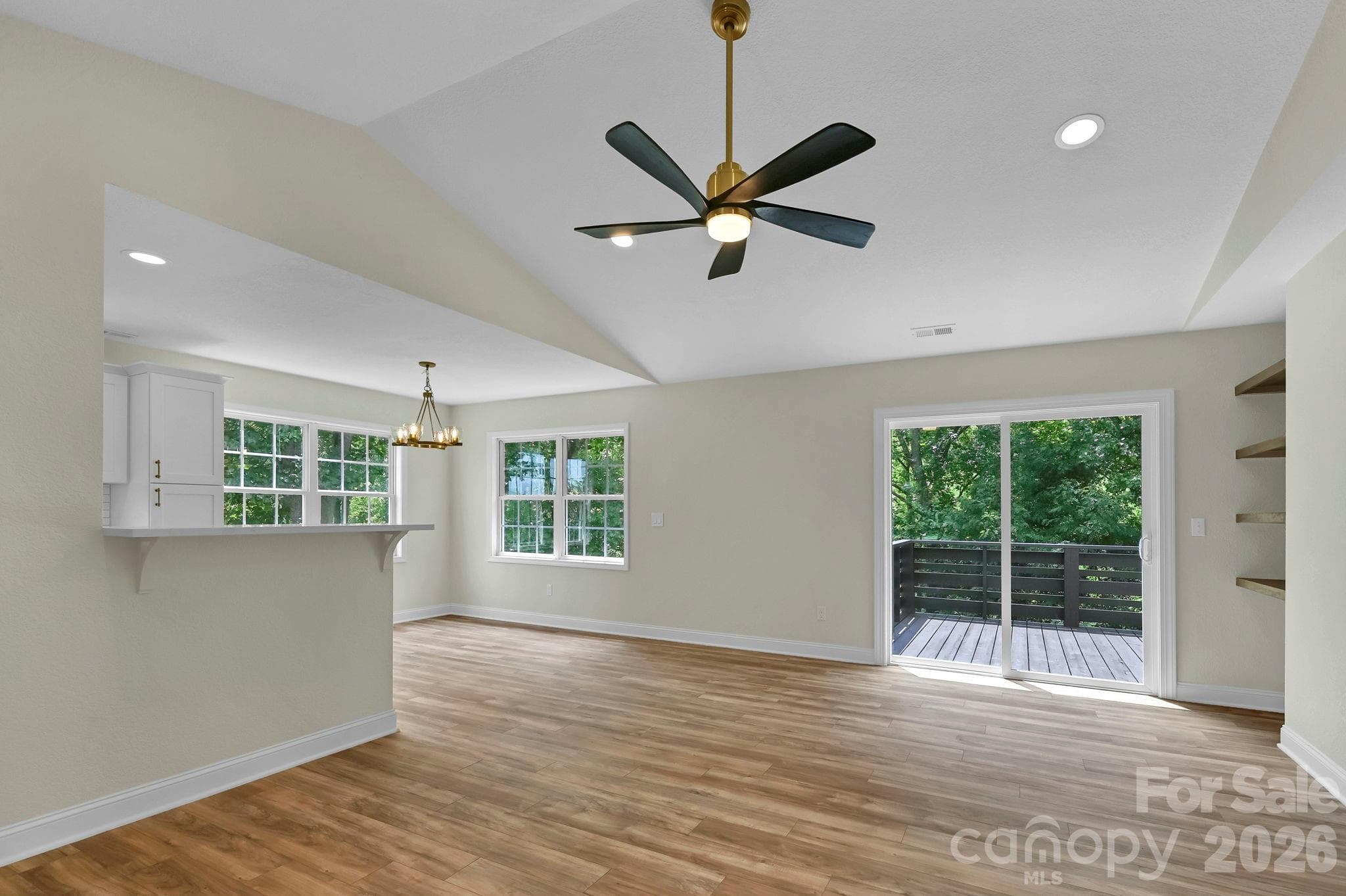 Single Family Residence at 157 Scarlett Ridge Drive, Marshall, photo 7 of 48