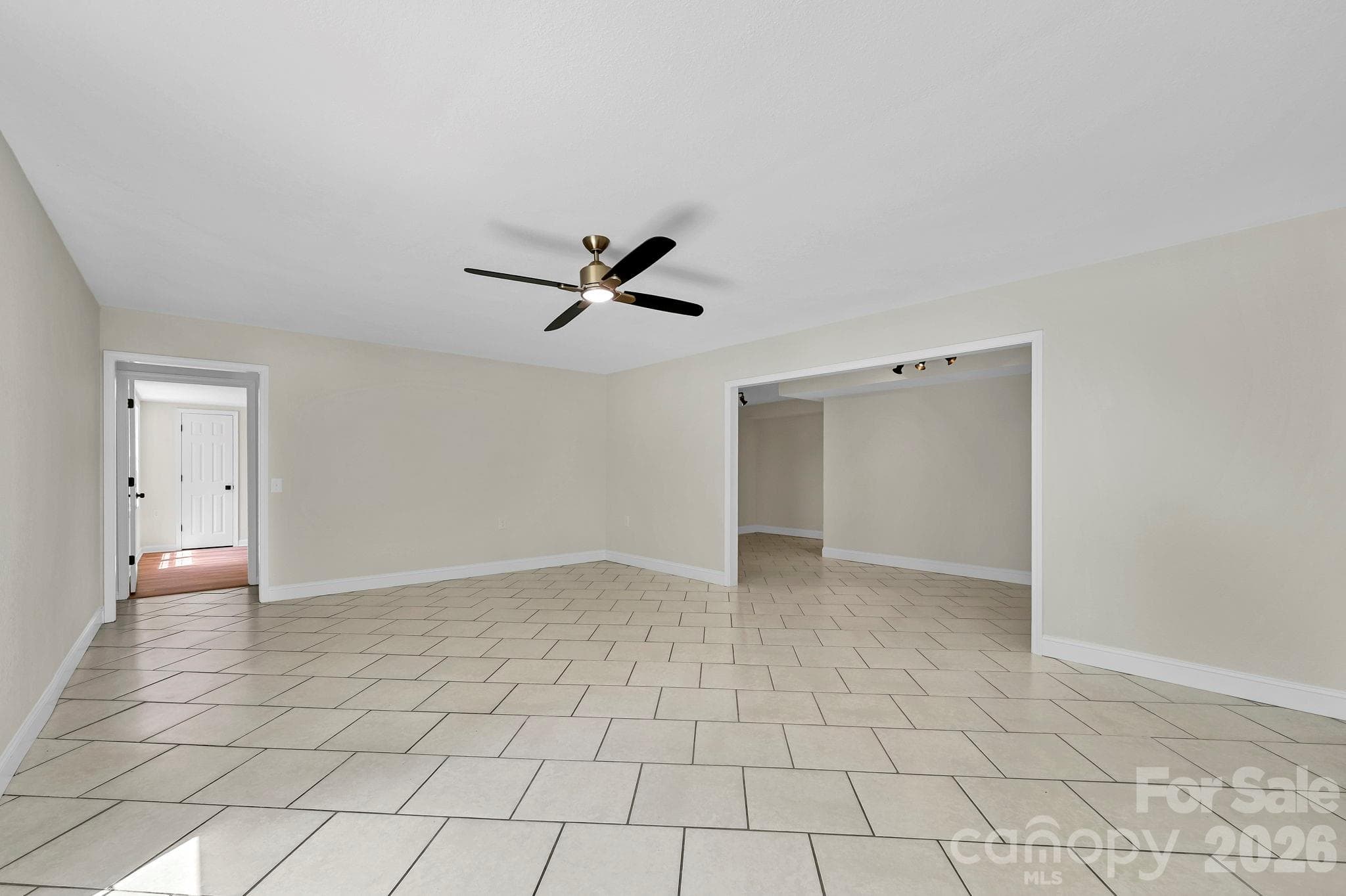 Single Family Residence at 157 Scarlett Ridge Drive, Marshall, photo 31 of 48