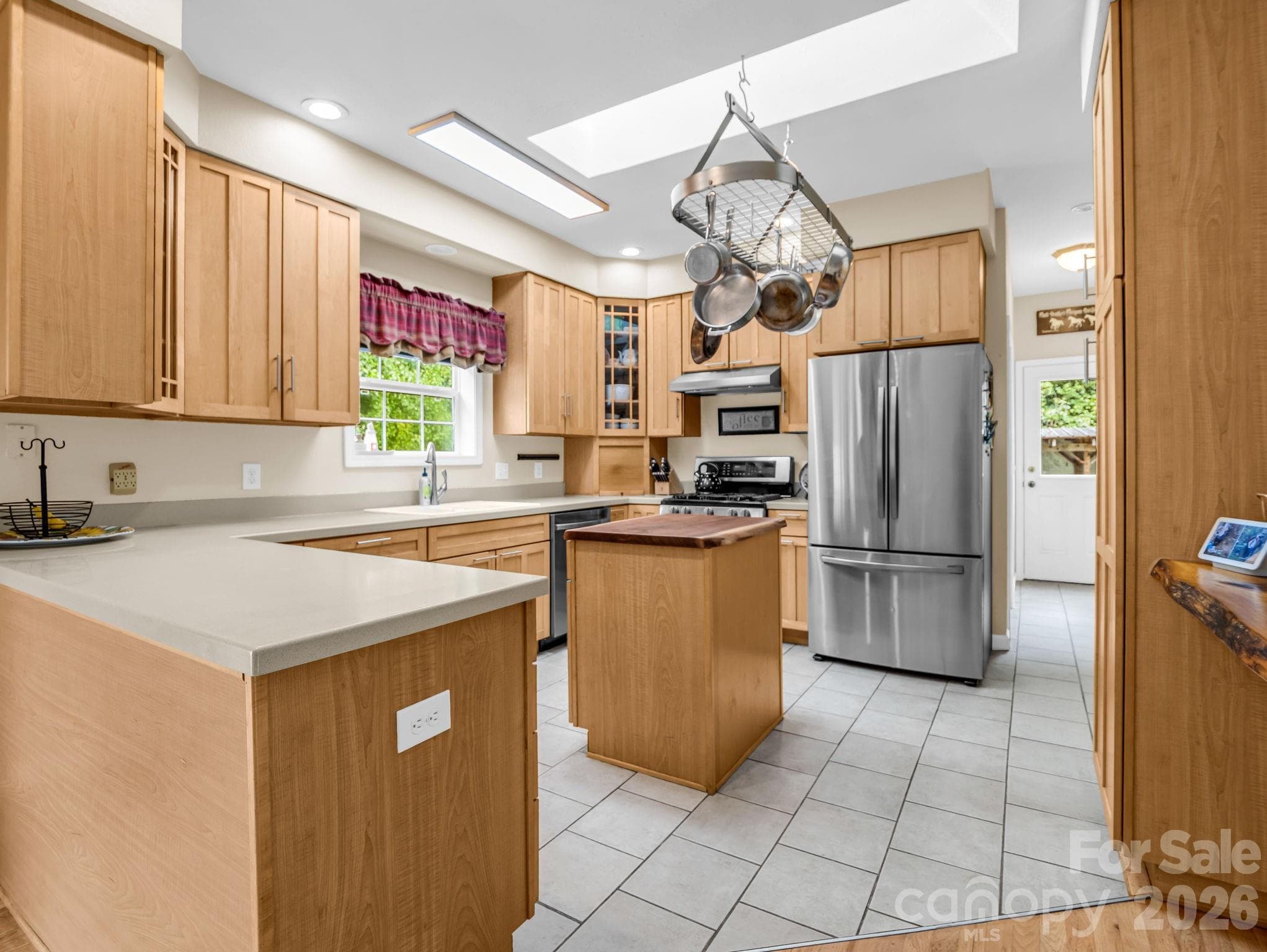 Single Family Residence at 136 Limousine Lane, Pisgah Forest, photo 9 of 45