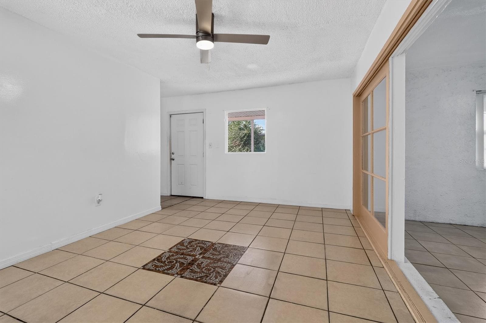 Single Family Residence at 208 PALMYRA DR, ORLANDO, photo 8 of 64