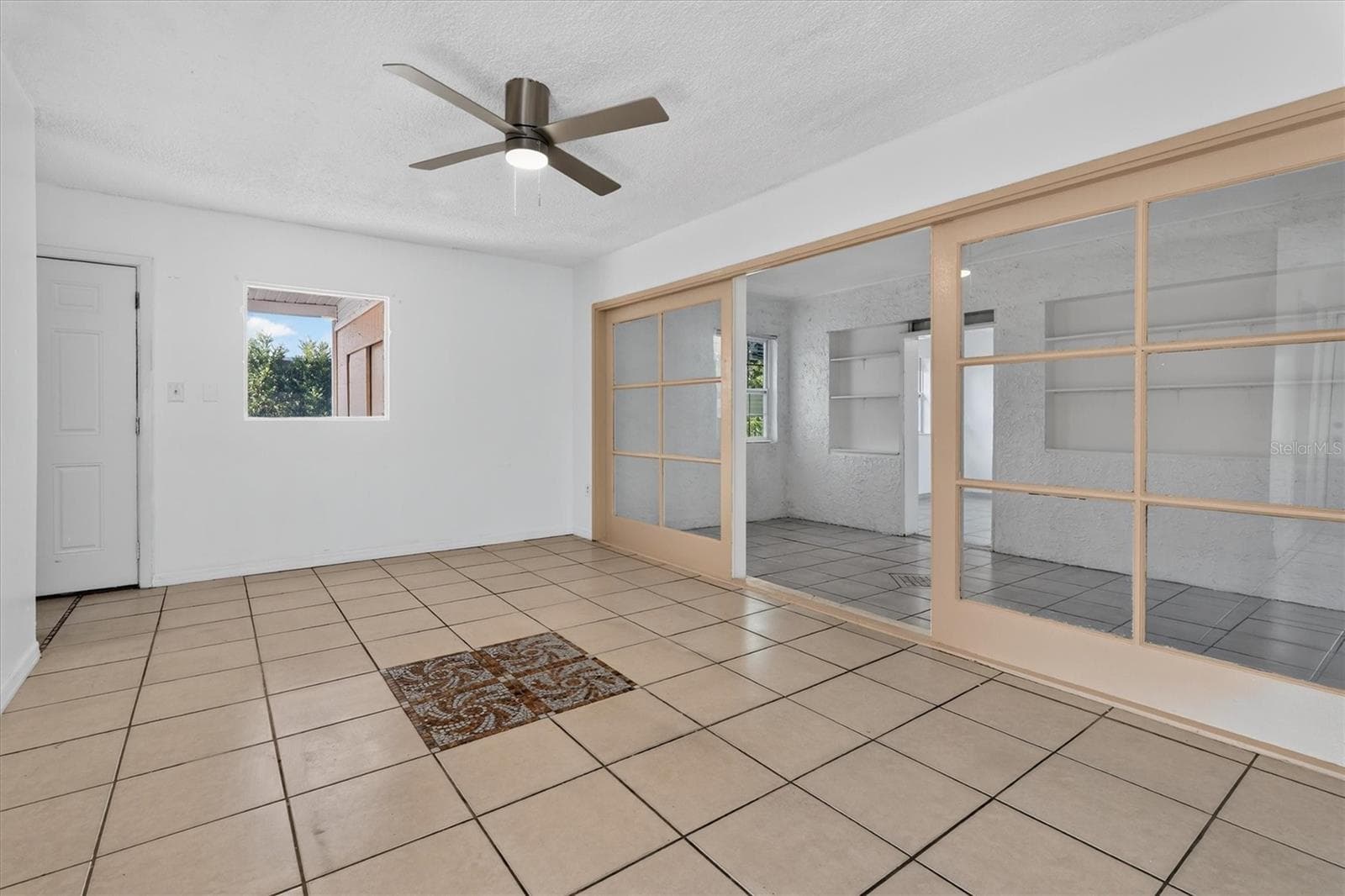Single Family Residence at 208 PALMYRA DR, ORLANDO, photo 10 of 64