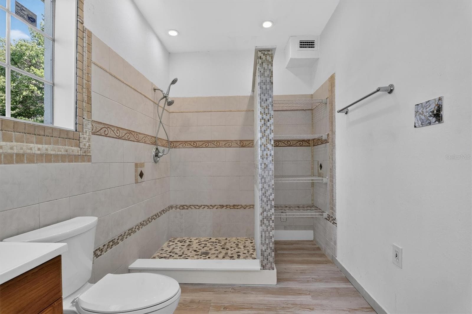 Primary bathroom - 208 PALMYRA DR, ORLANDO