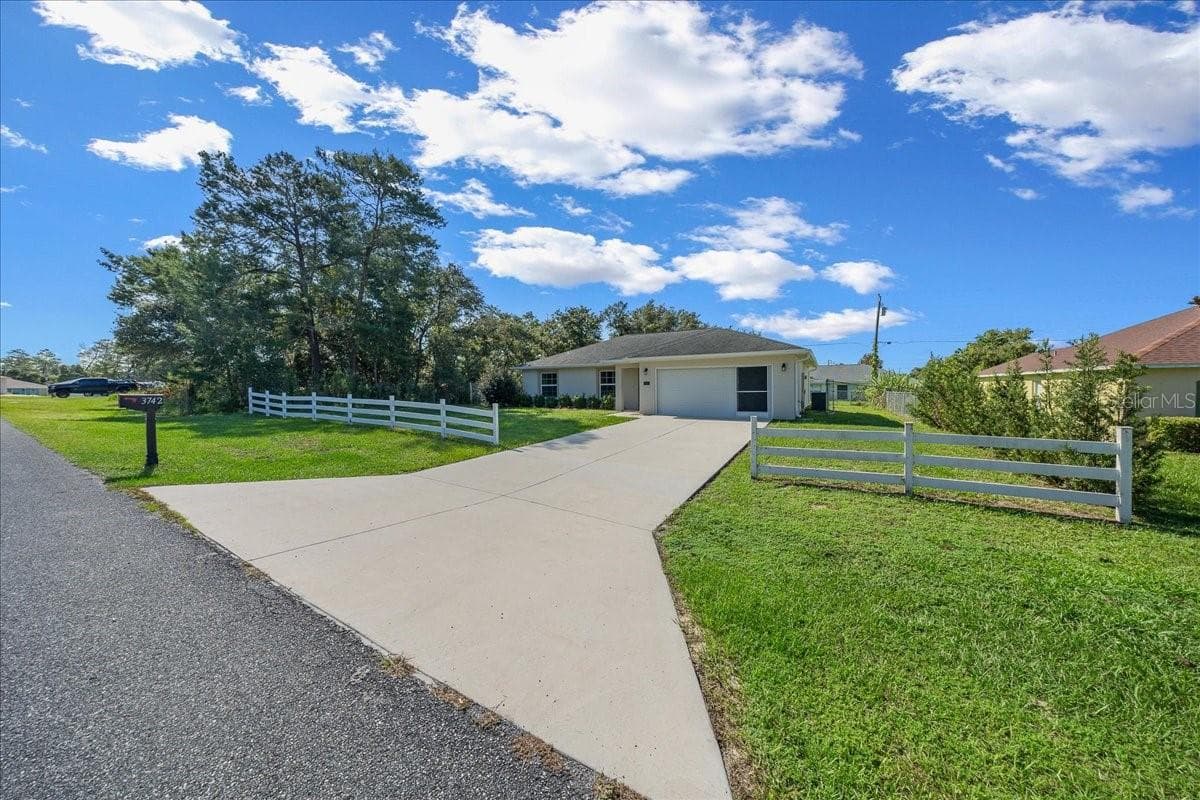 Single Family Residence at 3742 SW 134TH ST, OCALA, photo 3 of 25