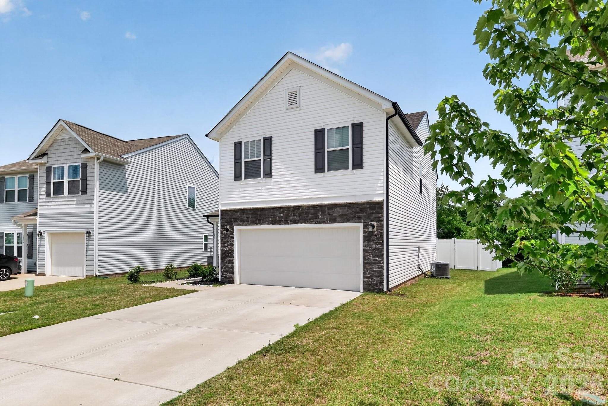 1101 Freeman View Drive