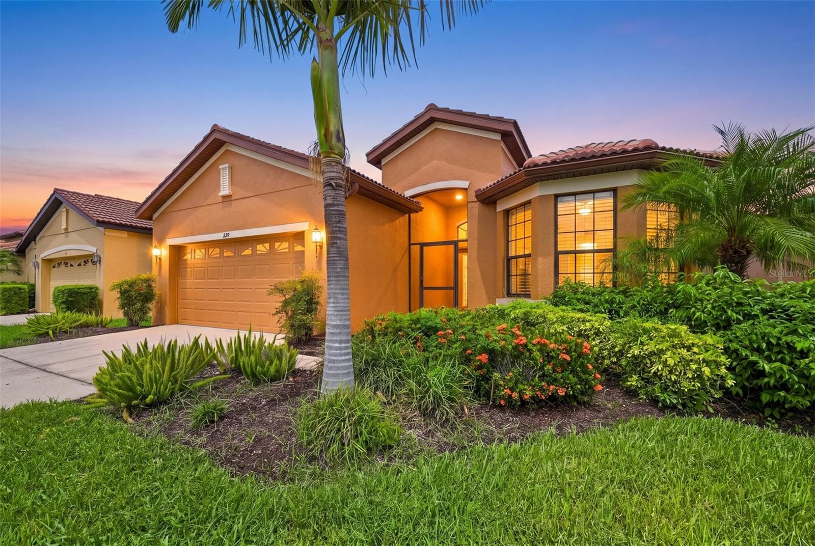 Single Family Residence at 229 SILVER FALLS DR, APOLLO BEACH, photo 5 of 77