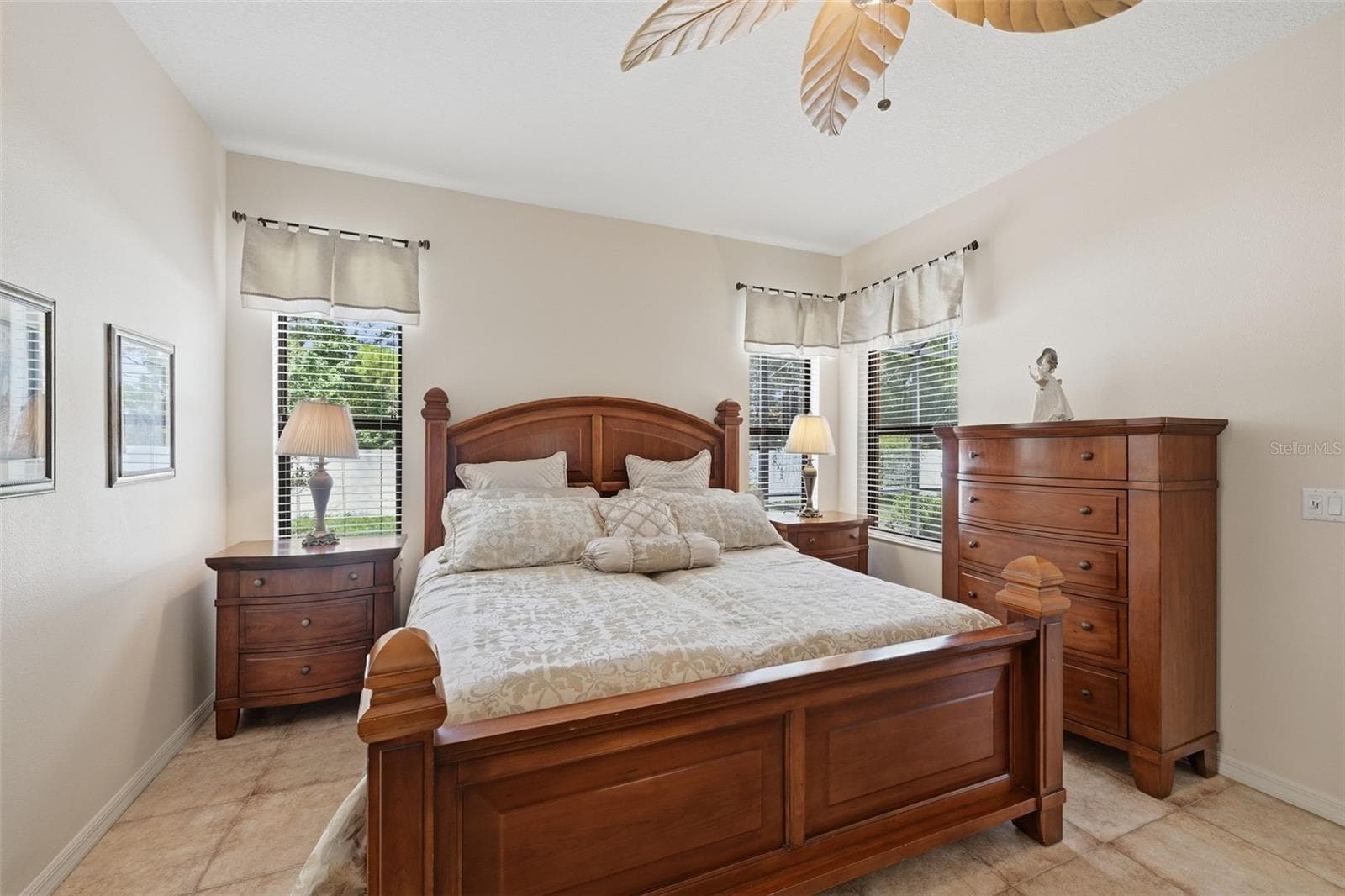 Single Family Residence at 229 SILVER FALLS DR, APOLLO BEACH, photo 29 of 77