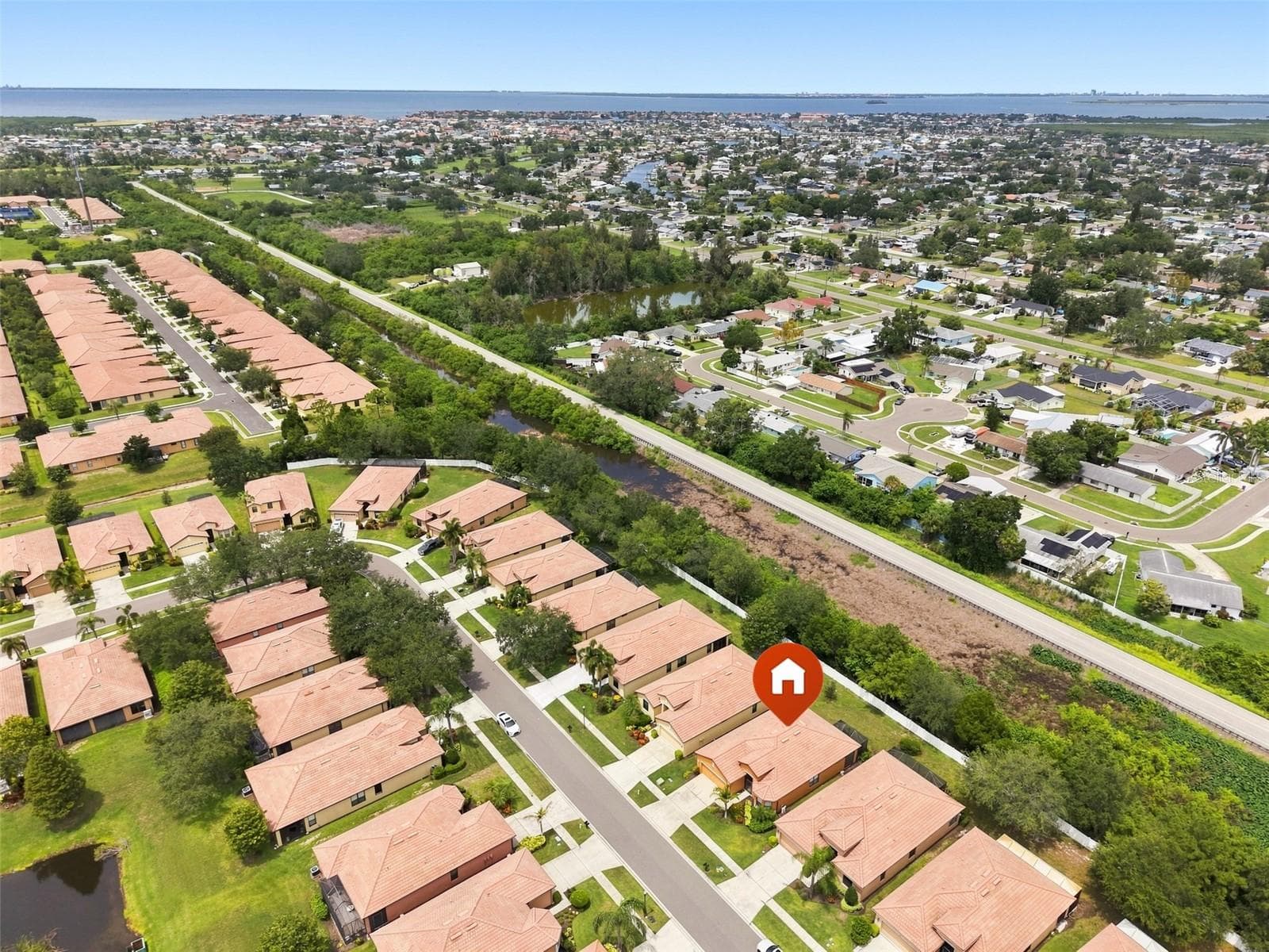 Single Family Residence at 229 SILVER FALLS DR, APOLLO BEACH, photo 48 of 77